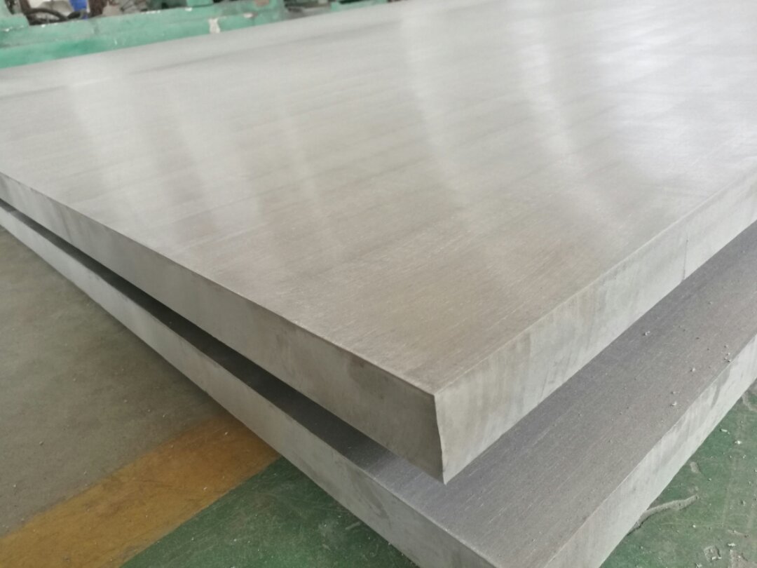 鈦鋼復(fù)合板 - 車間實拍